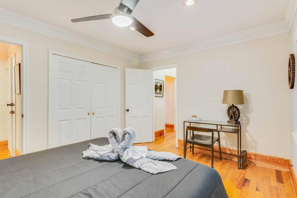 Stunning Atl 5Bdr Home Near Cdc Emory Sleeps 12 Atlanta Exteriér fotografie